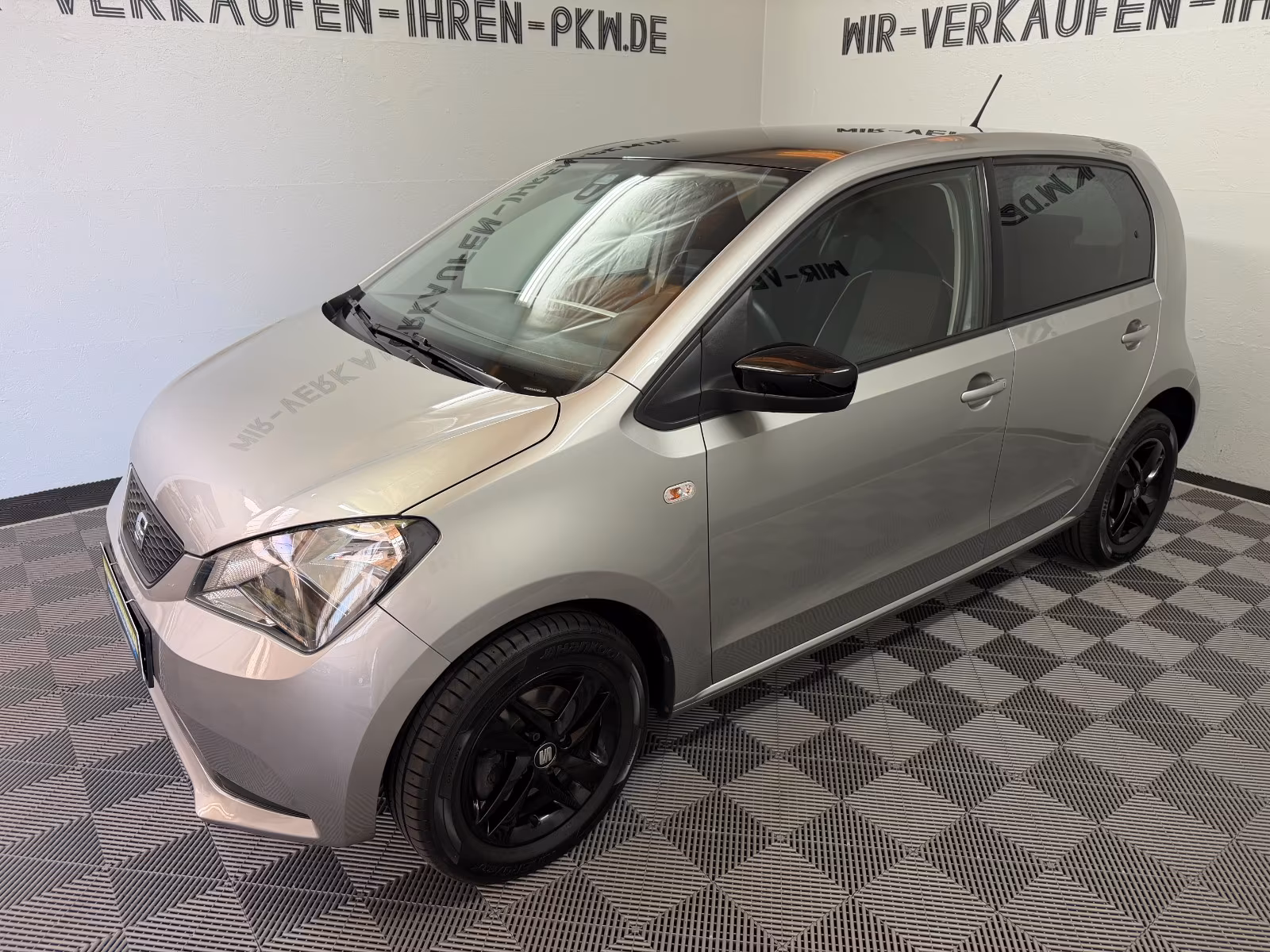 Seat Mii Chic 1.0 Sound Paket KLIMA 5 Türig 8x Räder
