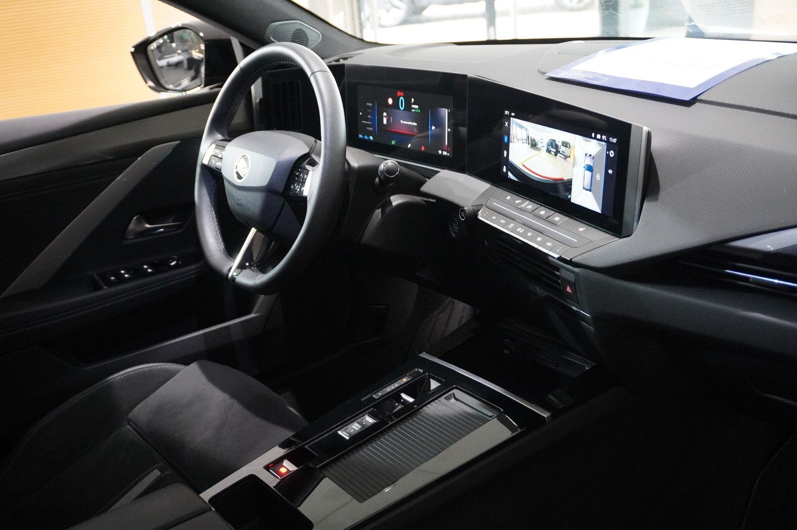 Fahrzeugabbildung Opel Astra L Lim. 1.6T PHEV GSe NAVI/LED/360°/SPORT