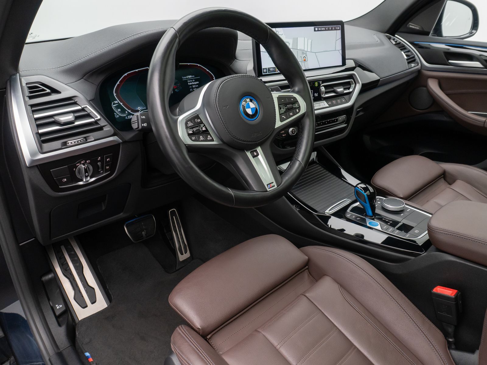 Fahrzeugabbildung BMW iX3 M Sport IMPRESSIVE 360°Laser DAB Komfort HUD