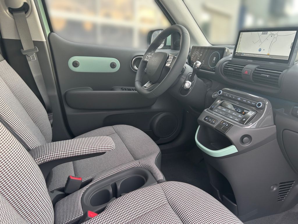 HYUNDAI INSTER