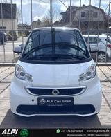 Smart fortwo coupe passion MHD *PAORAMA/TÜV NEU/GANZJA - Smart mit Benzin-Antrieb: Limousine