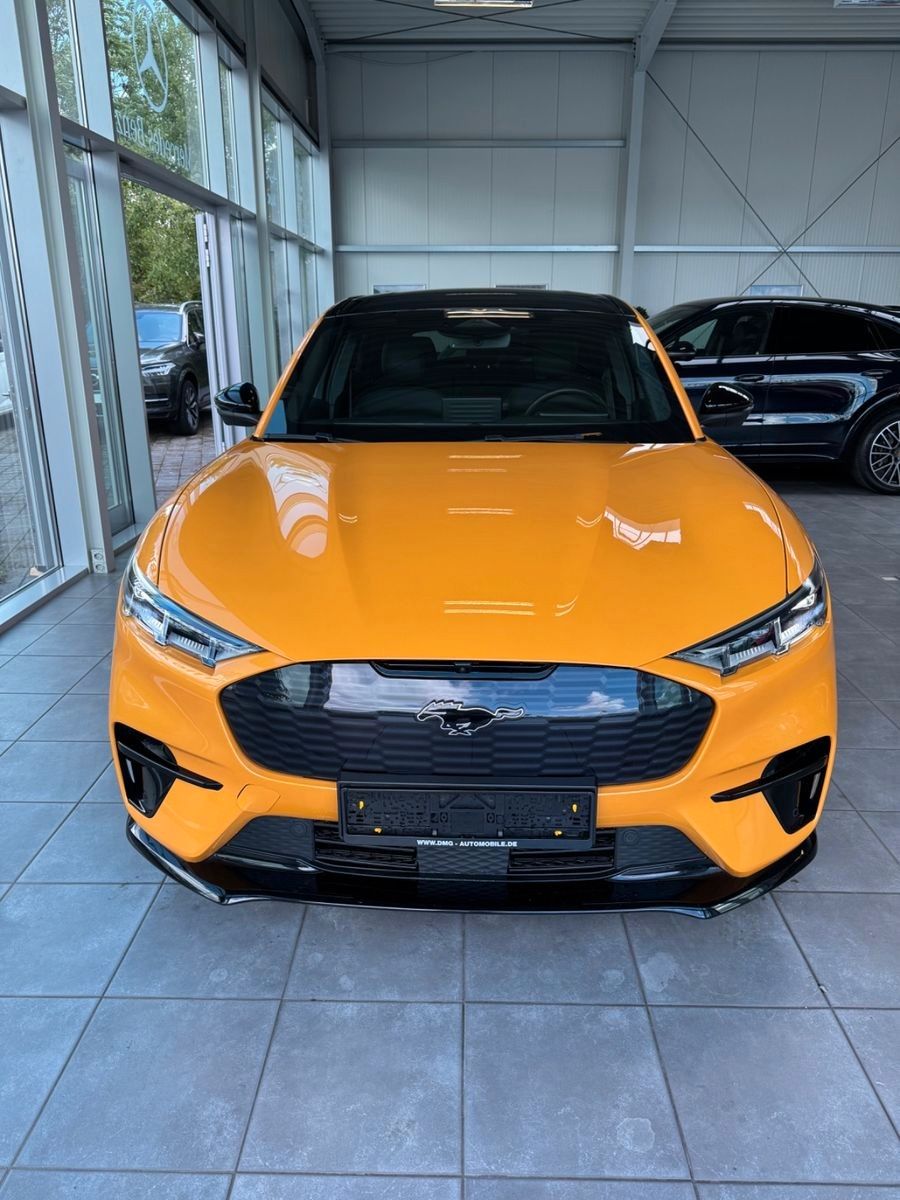 Fahrzeugabbildung Ford Mustang Mach-E GT AWD