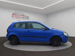 VW Polo 1.2 GA Klima teilb.Rücksb CD met. eFH Radio VW Polo 1.2 GA Klima teilb.Rücksb CD met. eFH Radio