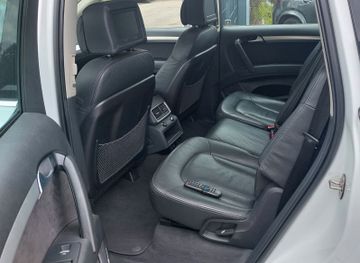 Audi Q7 - 8