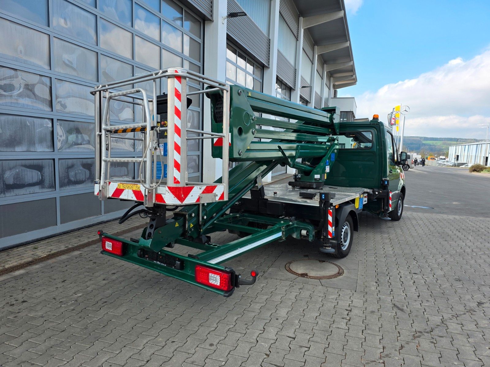 Fahrzeugabbildung Mercedes-Benz Sprinter 314 Hubsteiger