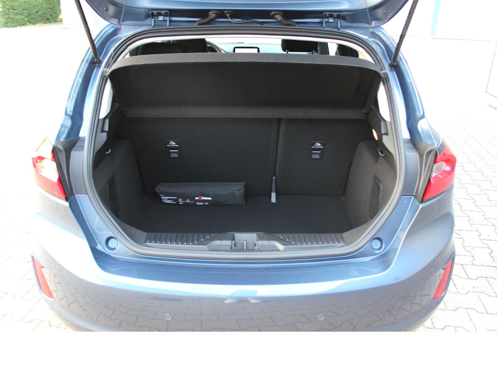 Fahrzeugabbildung Ford Fiesta Titanium