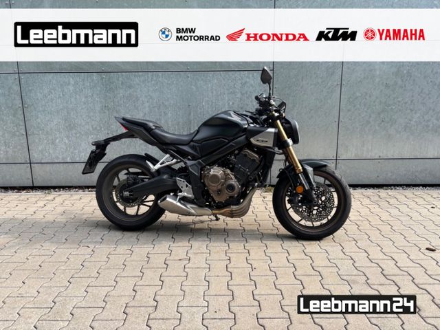 Honda CB 650 R mit Tieferlegung um 35 mm
