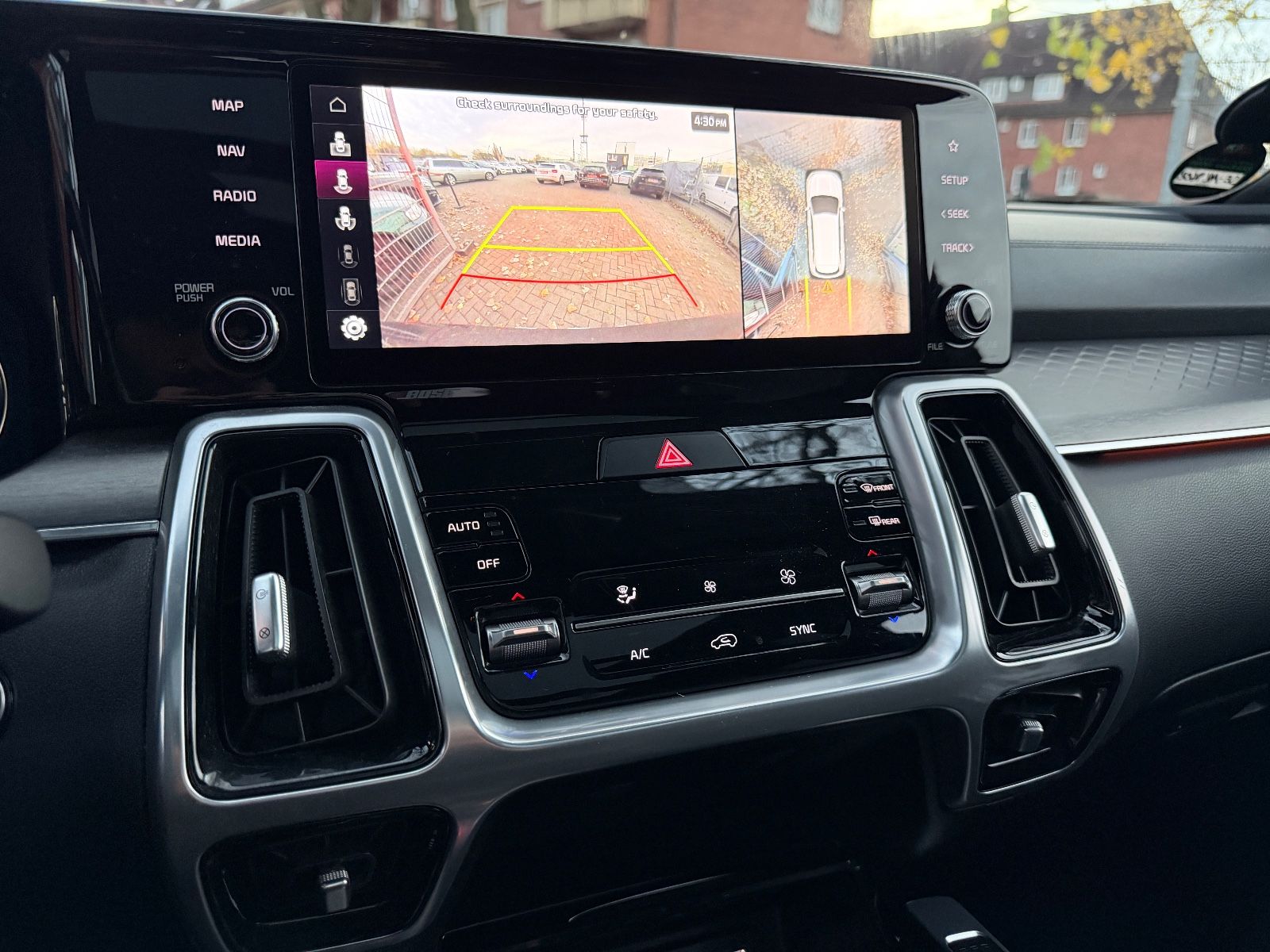 Fahrzeugabbildung Kia Sorento Platinum 4WD*BI-LED*PANO*BOSE*LEDER*360*