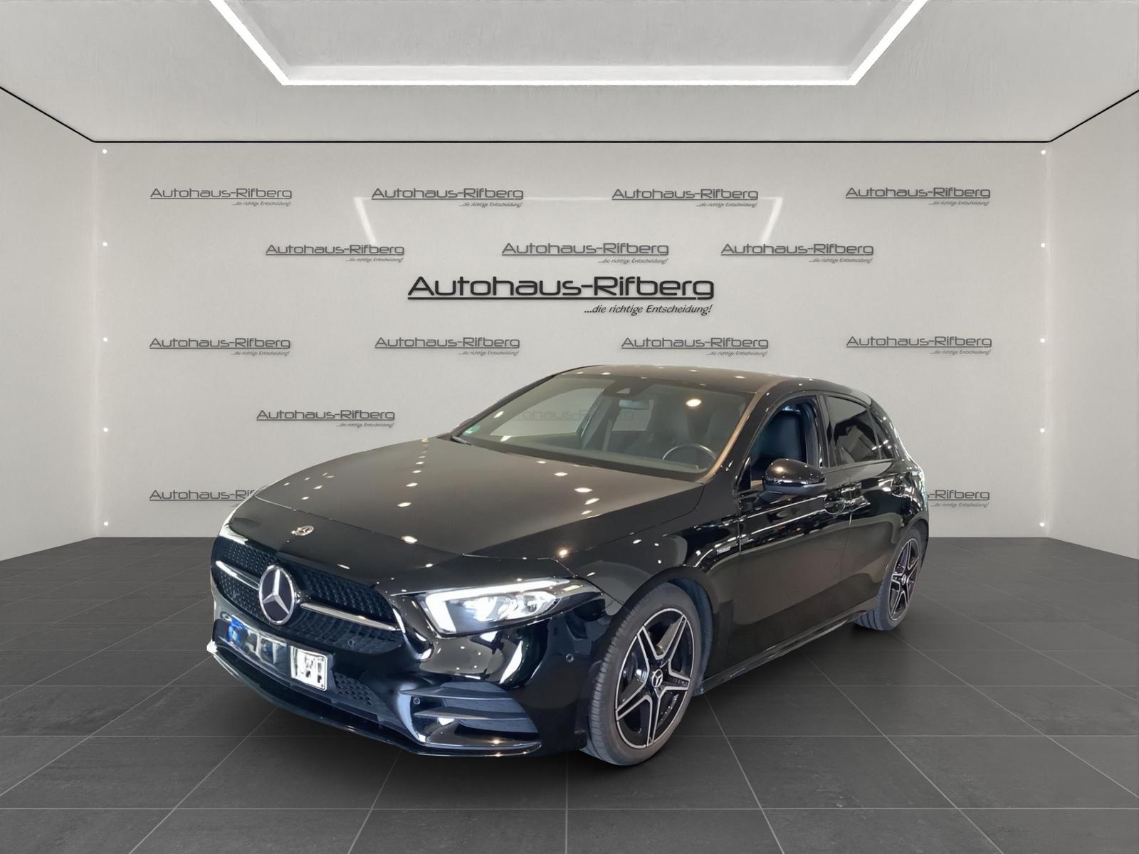 Mercedes-Benz A 180 Edition 2020 AMG Navi/Ambiente/LED/Night-P