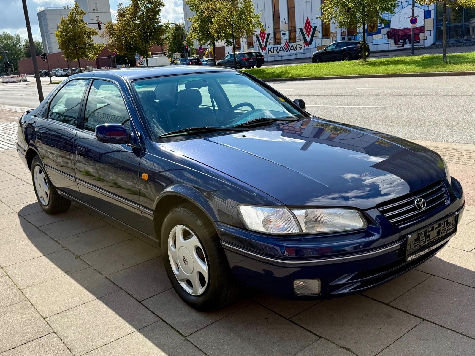 Toyota Camry 2.2 * TÜV NEU * KLIMAAUTOMATIK