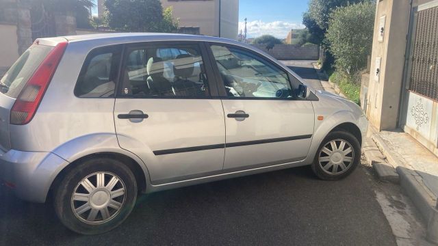 Ford Fiesta 1.4 TDCi 5p. Ghia