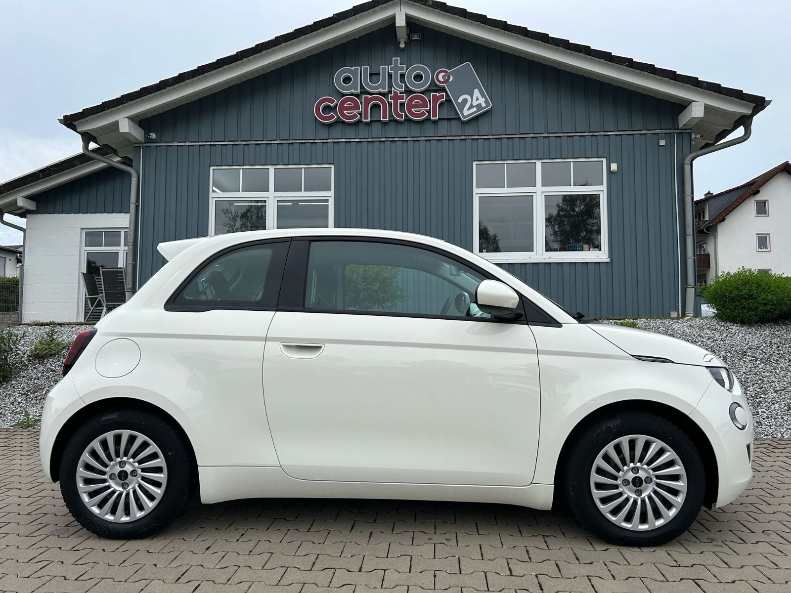 Fahrzeugabbildung Fiat 500 elektro°42 kWh°1.Hand°SOH 97,7%