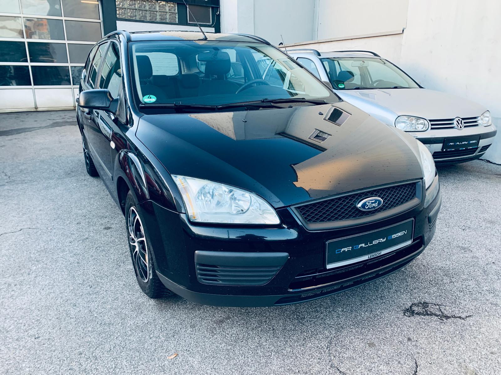 Ford Focus 2005 — photo 17