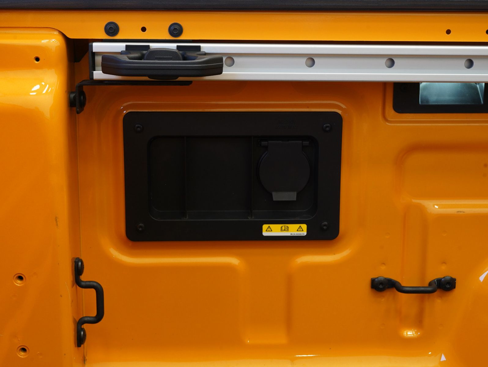 Fahrzeugabbildung Ford Ranger Wildtrak e-4WD Doppelkabine