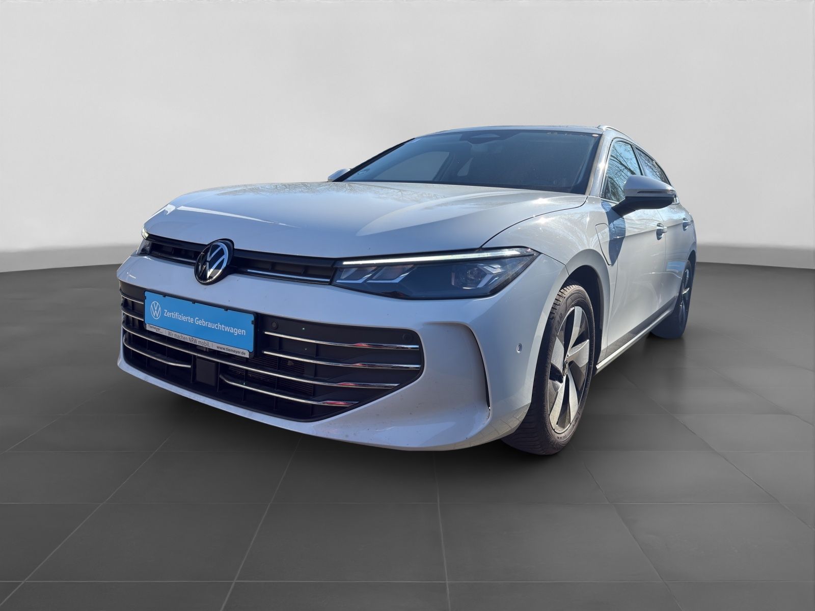 Volkswagen Passat Variant - Bild 2