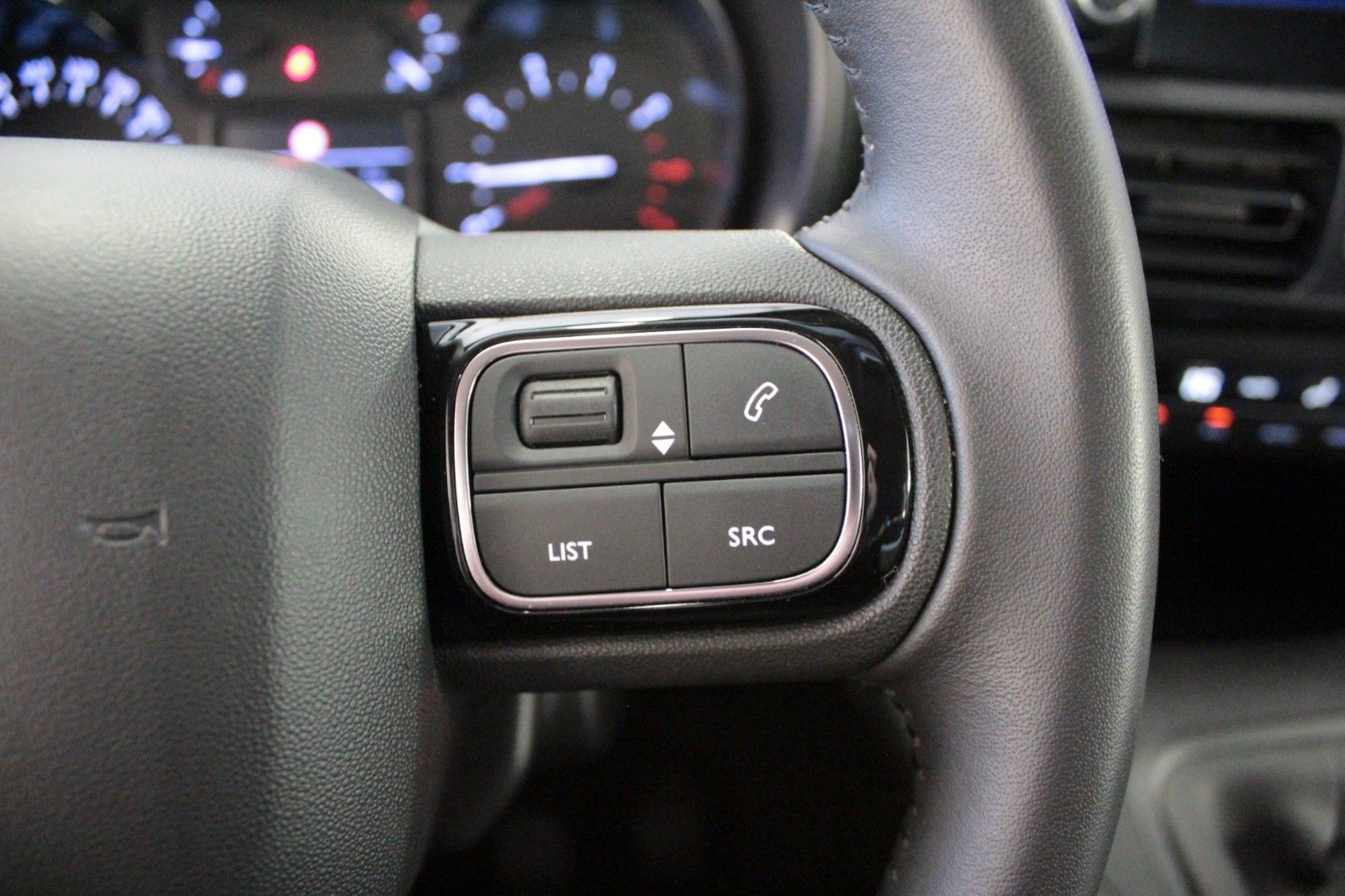 Fahrzeugabbildung Citroën Berlingo Kombi , 1.2 PureTech 110 2  Schiebtüren