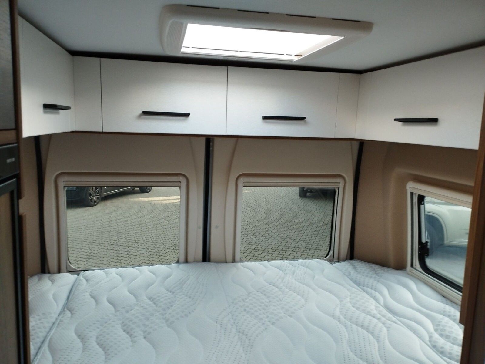 Fahrzeugabbildung Karmann Dexter DE 580 140 PS und Concept Paket