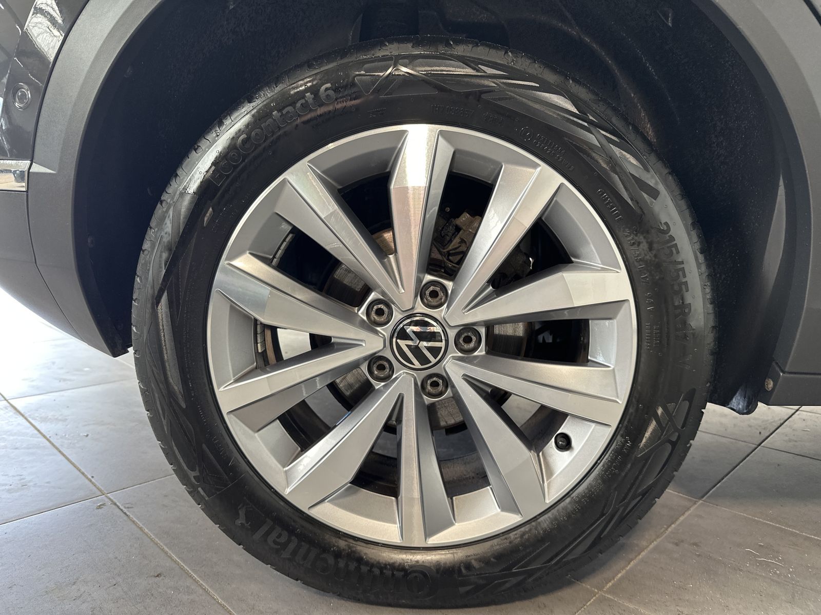 Fahrzeugabbildung Volkswagen T-Roc 2.0 TDI DSG Style NAV+ACC+AHK+TOTW+PARKASS