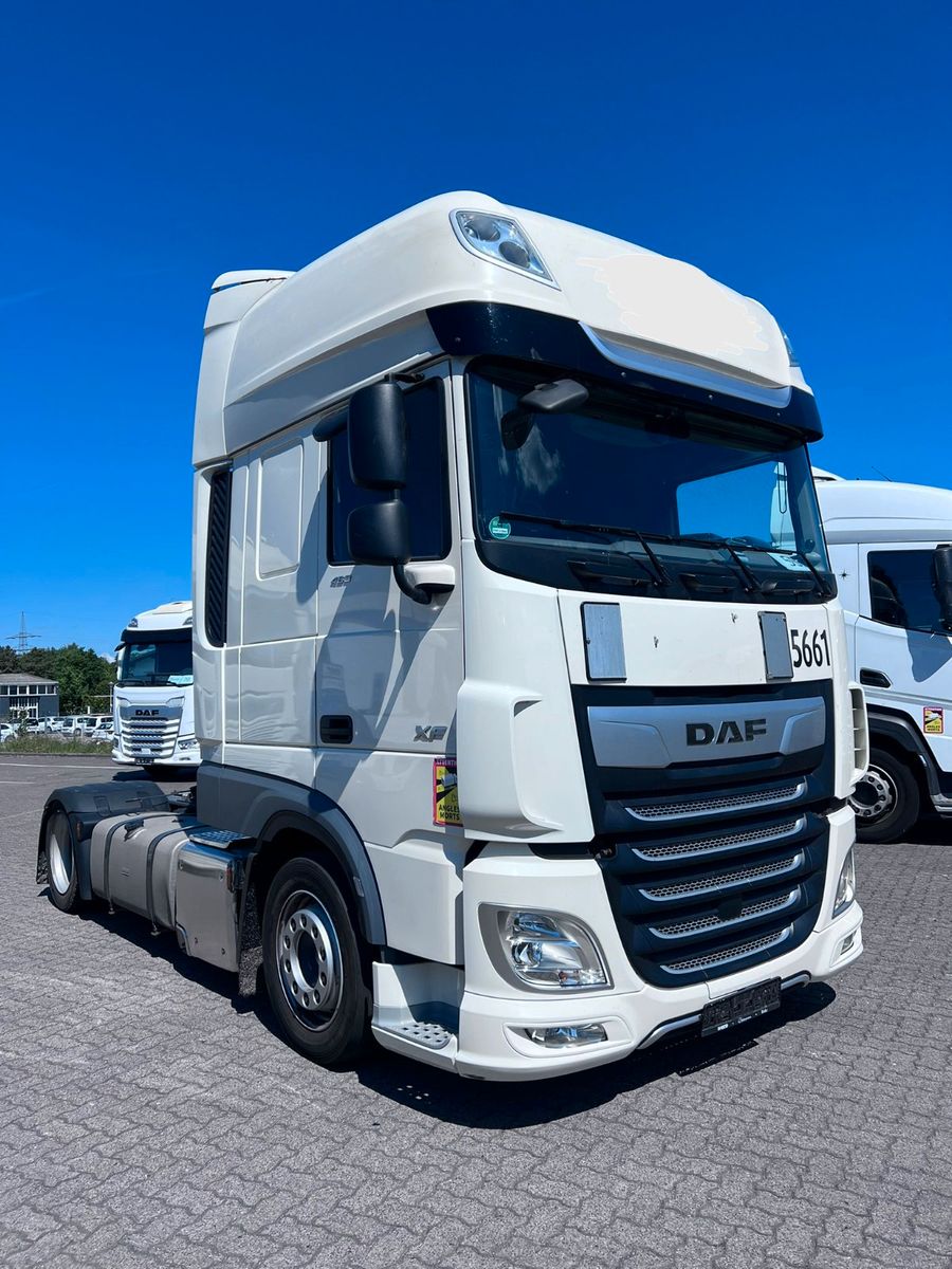 Fahrzeugabbildung DAF XF 480 FT, Low Deck