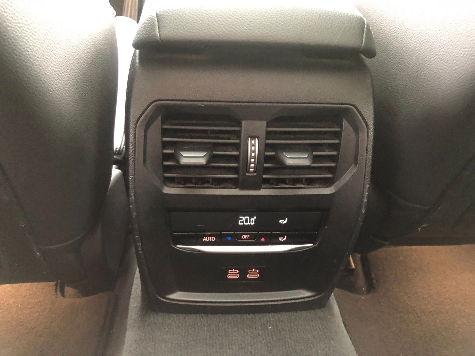 Fahrzeugabbildung BMW 320 d Touring Advantage Panoramadach