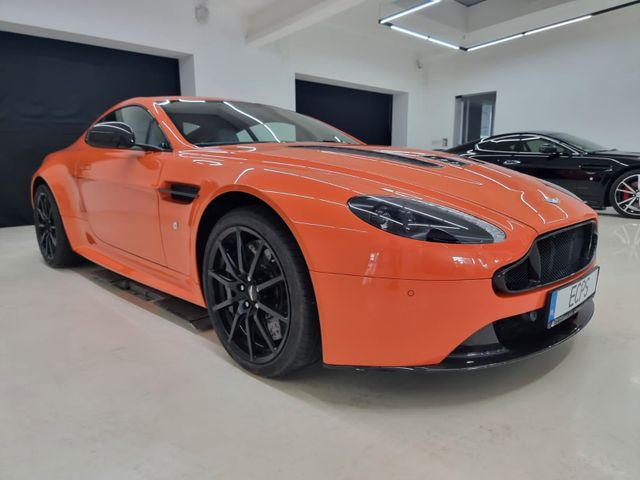 Aston Martin V12 Vantage S Carbon