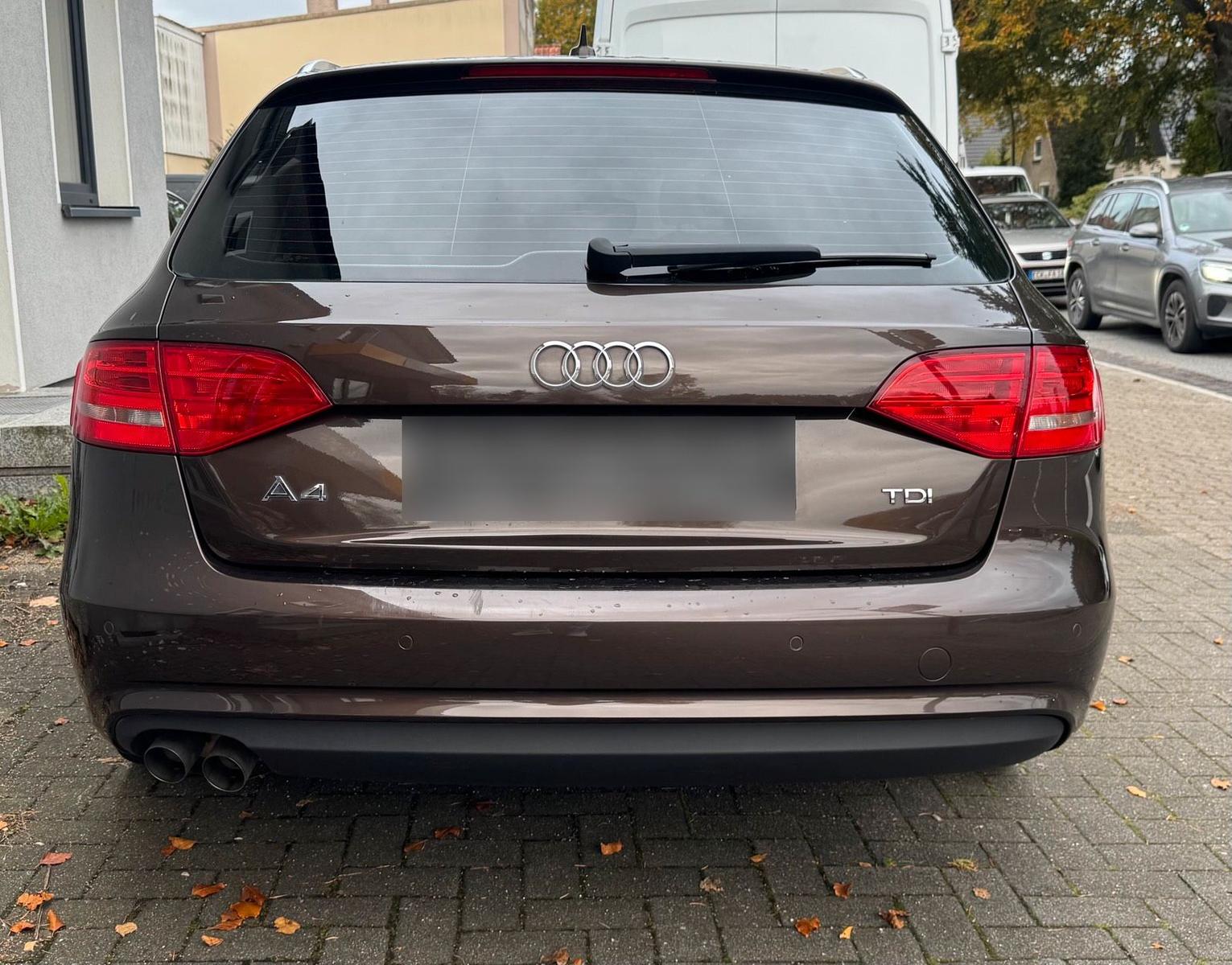 Audi A4 2012 — photo 5