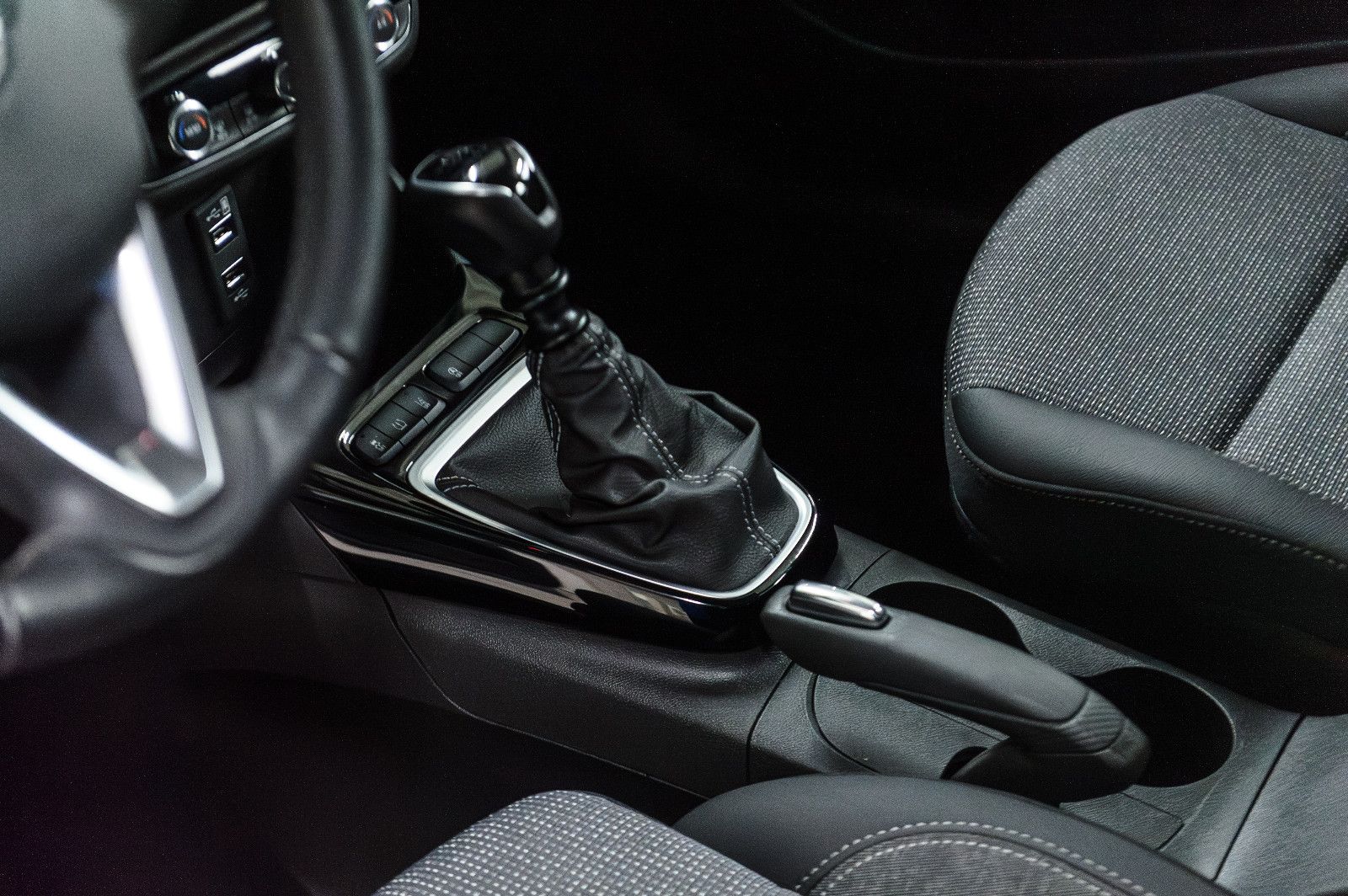 Fahrzeugabbildung Opel Crossland Elegance +LED +SHZ +Kamera