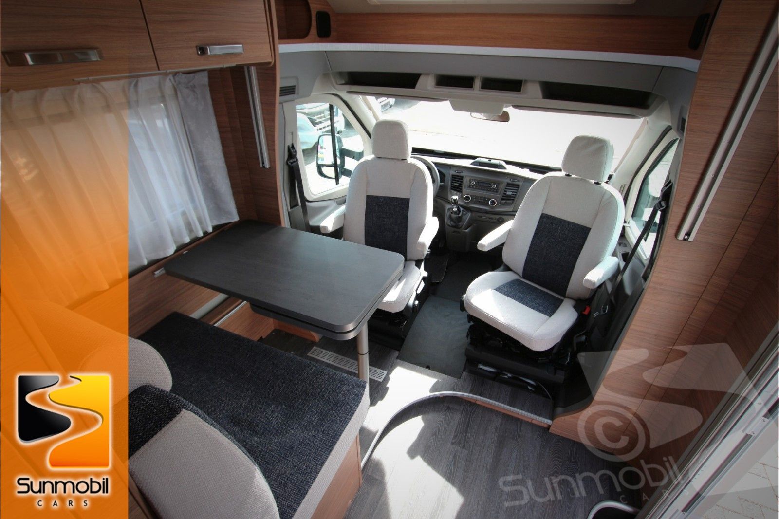 Fahrzeugabbildung Weinsberg CaraSuite 650 MEG Ford Markise Lithium Akku