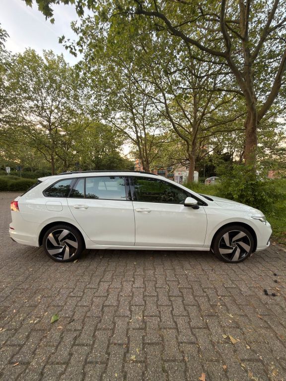 Image of Volkswagen Golf