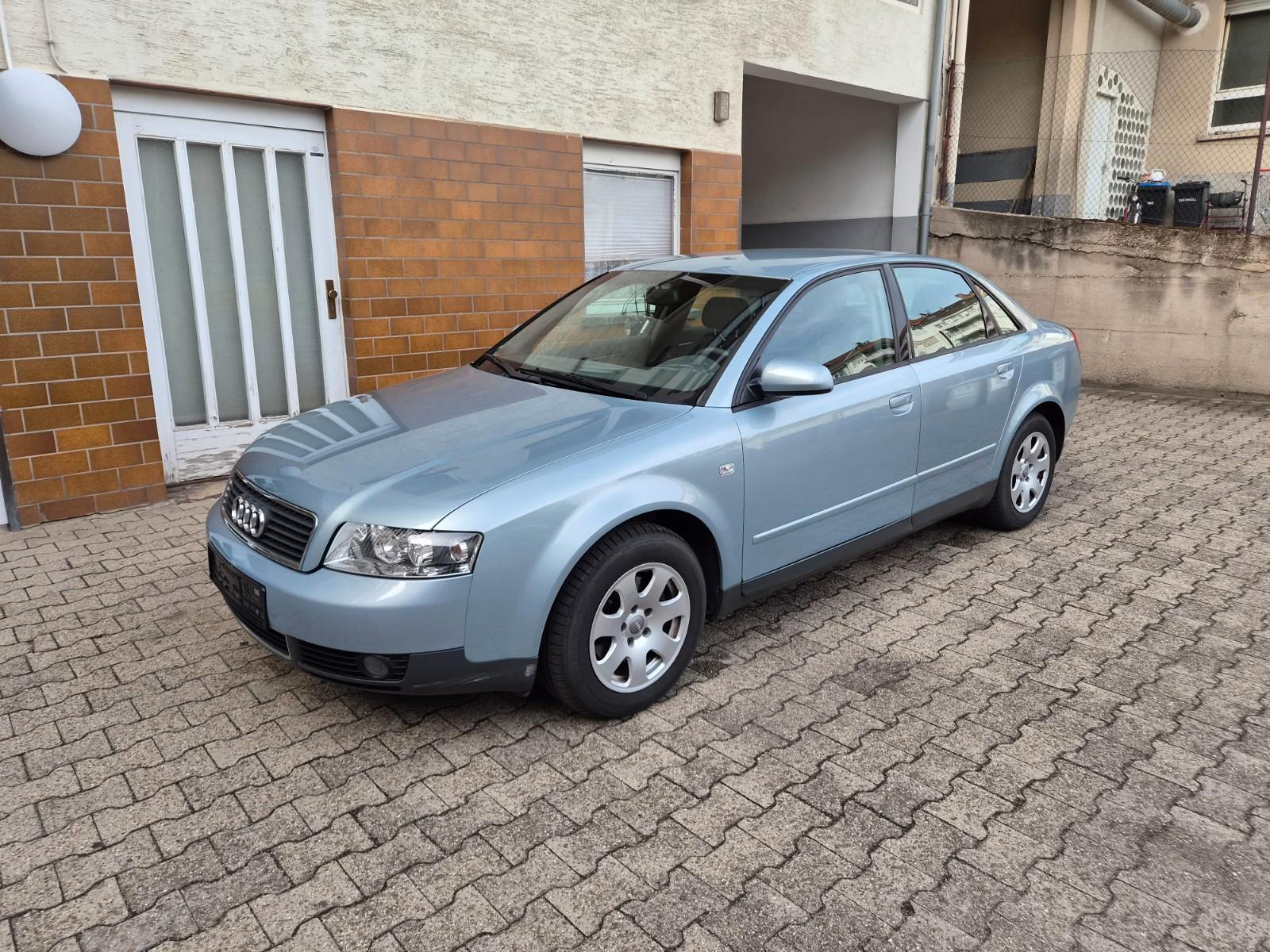 Audi A4 2.0 wenig Km / Tüv Neu