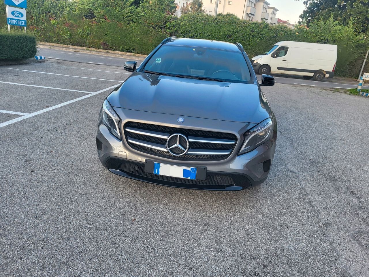MERCEDES-BENZ Mercedes-benz GLA 200