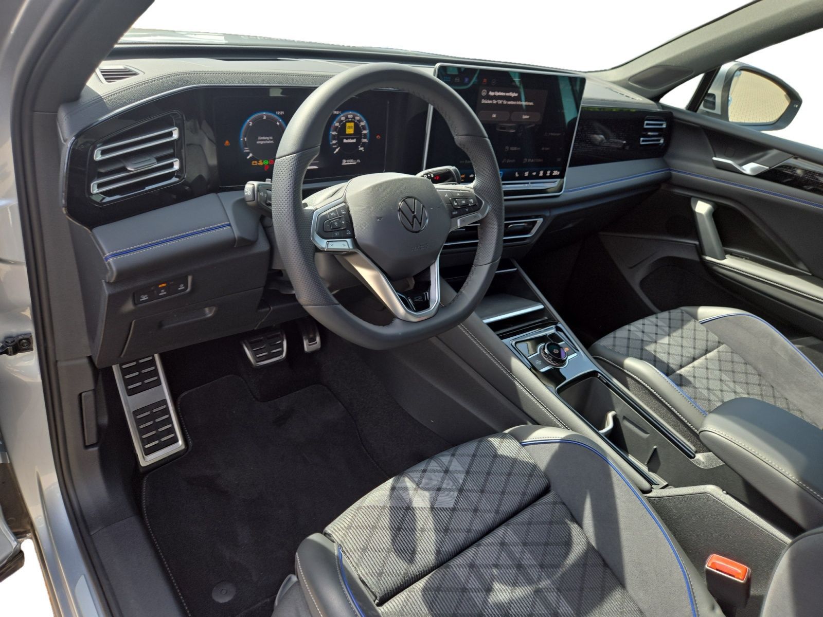 Volkswagen Tiguan R-Line 2.0 TDI DSG MATRIX AHK HU foto 4