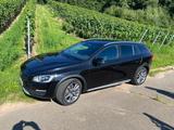 Volvo V60 Cross Country 2.4 AWD - gebrauchte Volvo V60 Cross Country aus dem Jahr 2017
