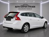 Volvo V60 Kombi Momentum1.6 SITZHEIZUNG KLIMAAUTOMATIK - Volvo V60 Momentum mit Benzin-Antrieb