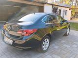 Opel Astra 1.6 CDTI 81kW - Opel Astra mit Diesel-Antrieb: Limousine, 1.6
