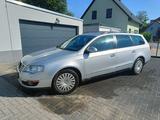 Volkswagen VW Passat 1,9 TDI - Volkswagen Passat mit Diesel-Antrieb: Kombi, Klimaanlage, 1.9