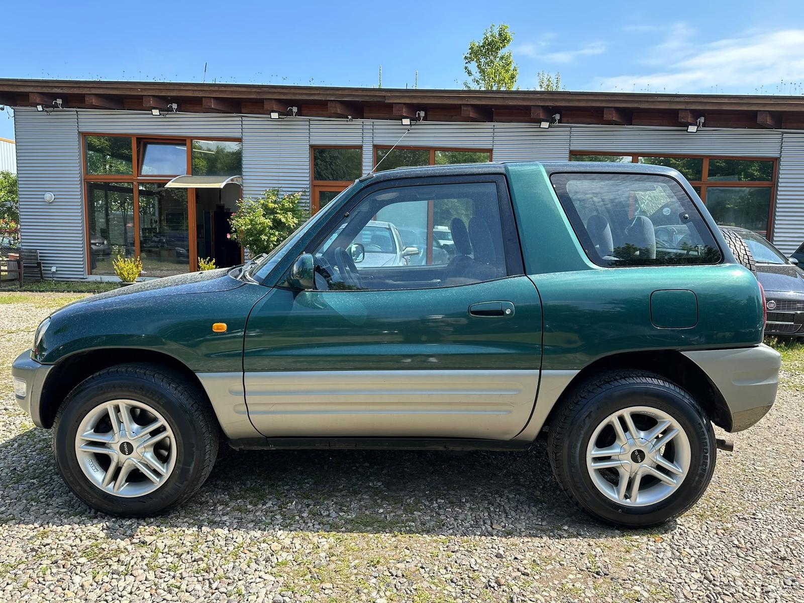Toyota RAV4 Automatik 4x4* AHK* Klima* 