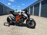 KTM 1290 SuperDuke R 2019er Model viele Extras - Angebote entsprechen deinen Suchkriterien