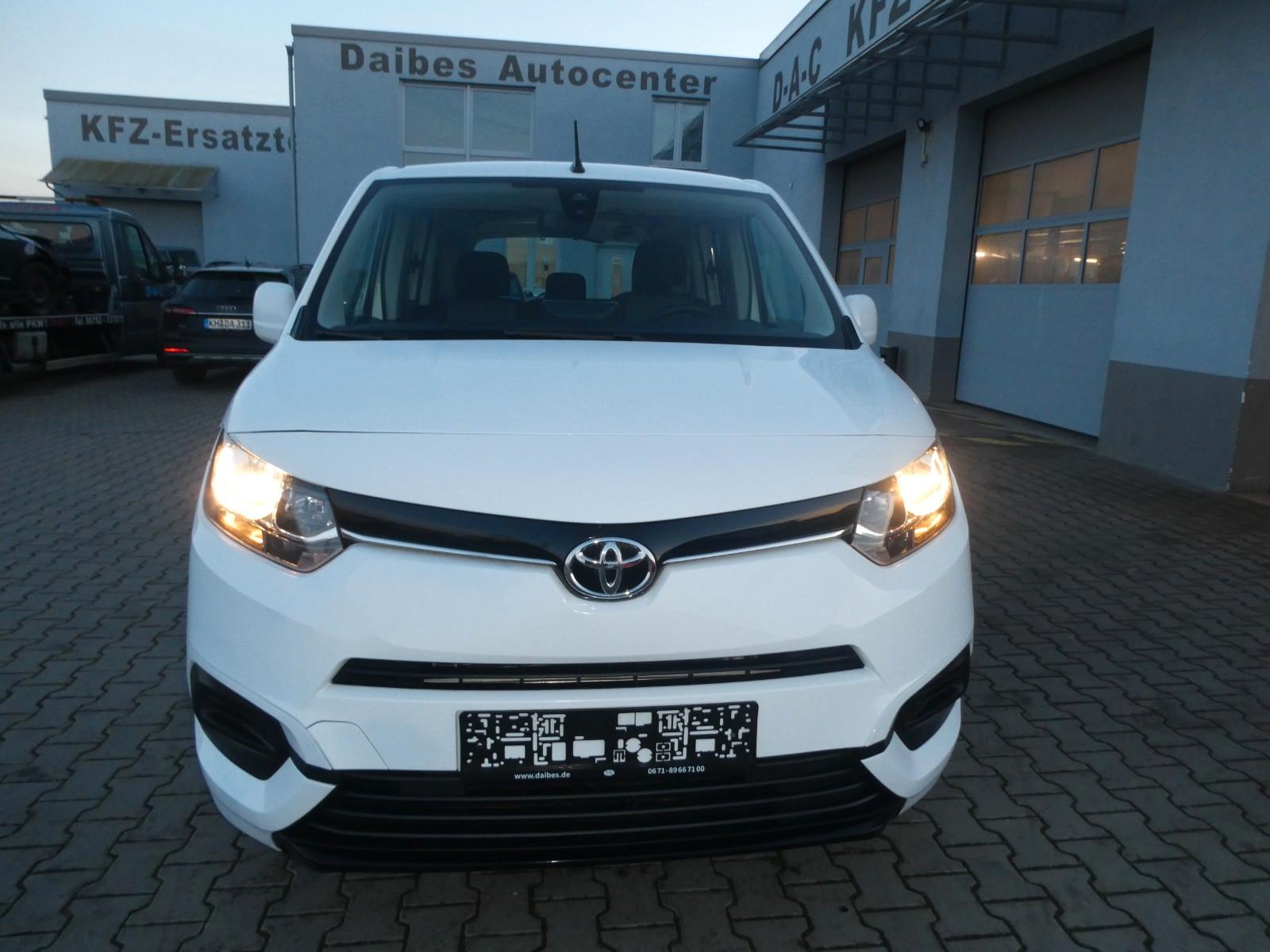 Toyota Proace City Verso L1 Shuttle