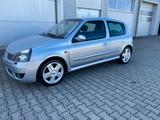 Renault Sport 2.0 16V Servicebuch TUV Neu Lack wie Neu - gebrauchte Renault Clio aus dem Jahr 2001