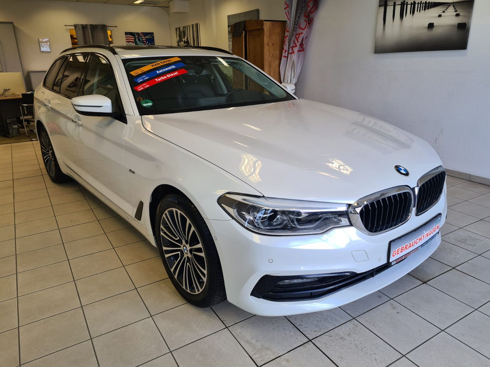 Fahrzeugabbildung BMW 520 d Sport Line/BMW Gestiksteuerung/LED/LEDER