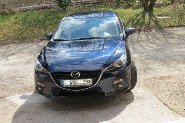 Mazda 3 Lim. Center-Line