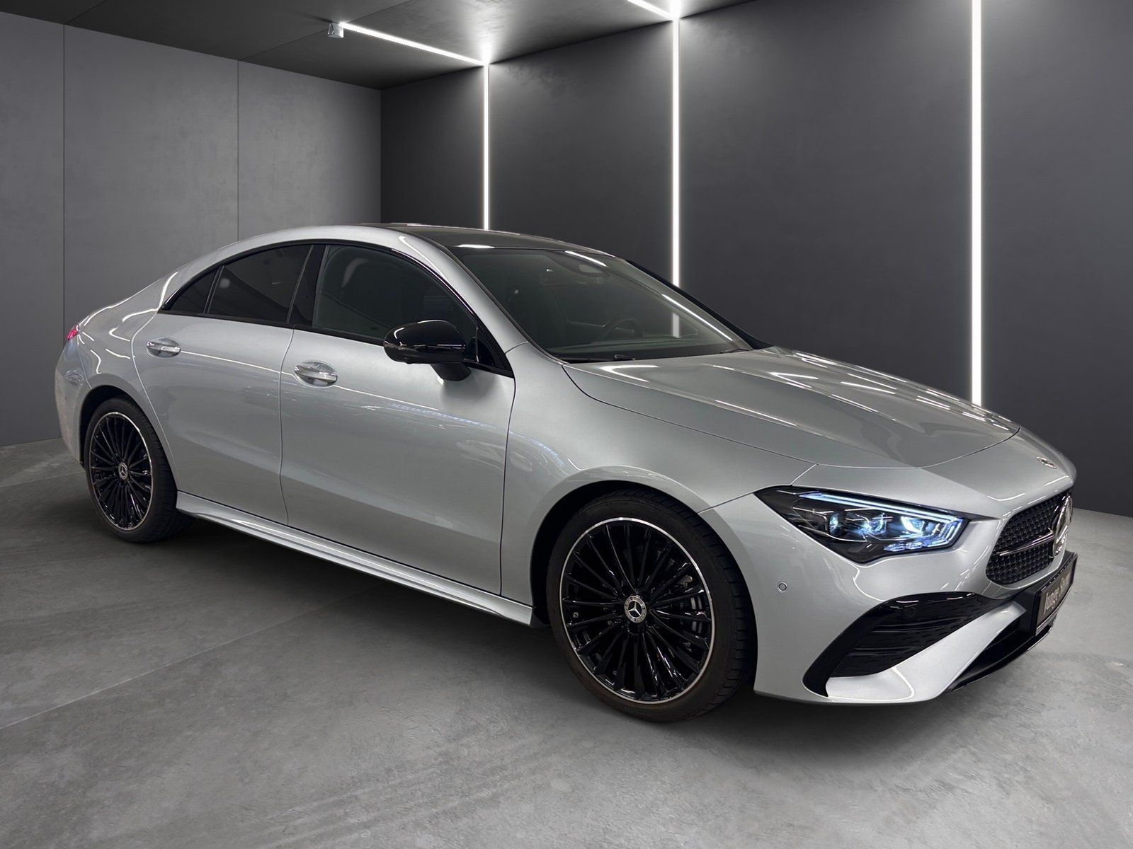 Fahrzeugabbildung Mercedes-Benz CLA 200 AMG PLUS*STDHZG*Pano*HUD*360°*Multibeam*