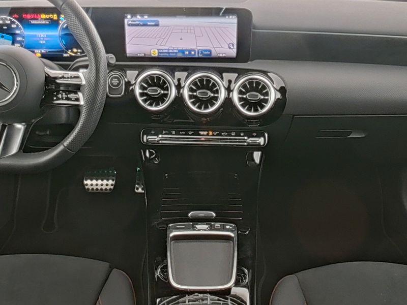 Mercedes-Benz A 250 e AMG*Premium*LED*Distronic*Kamera*DAB*
