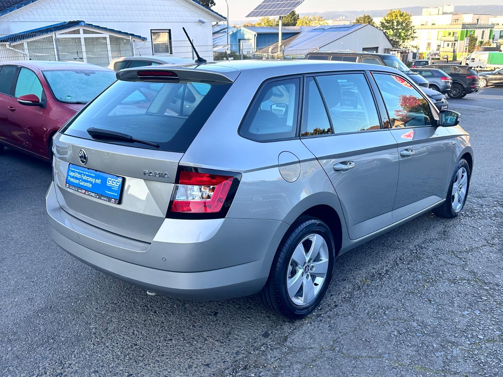 Skoda Fabia Combi Clever Automatik 110PS Navi CarPlay