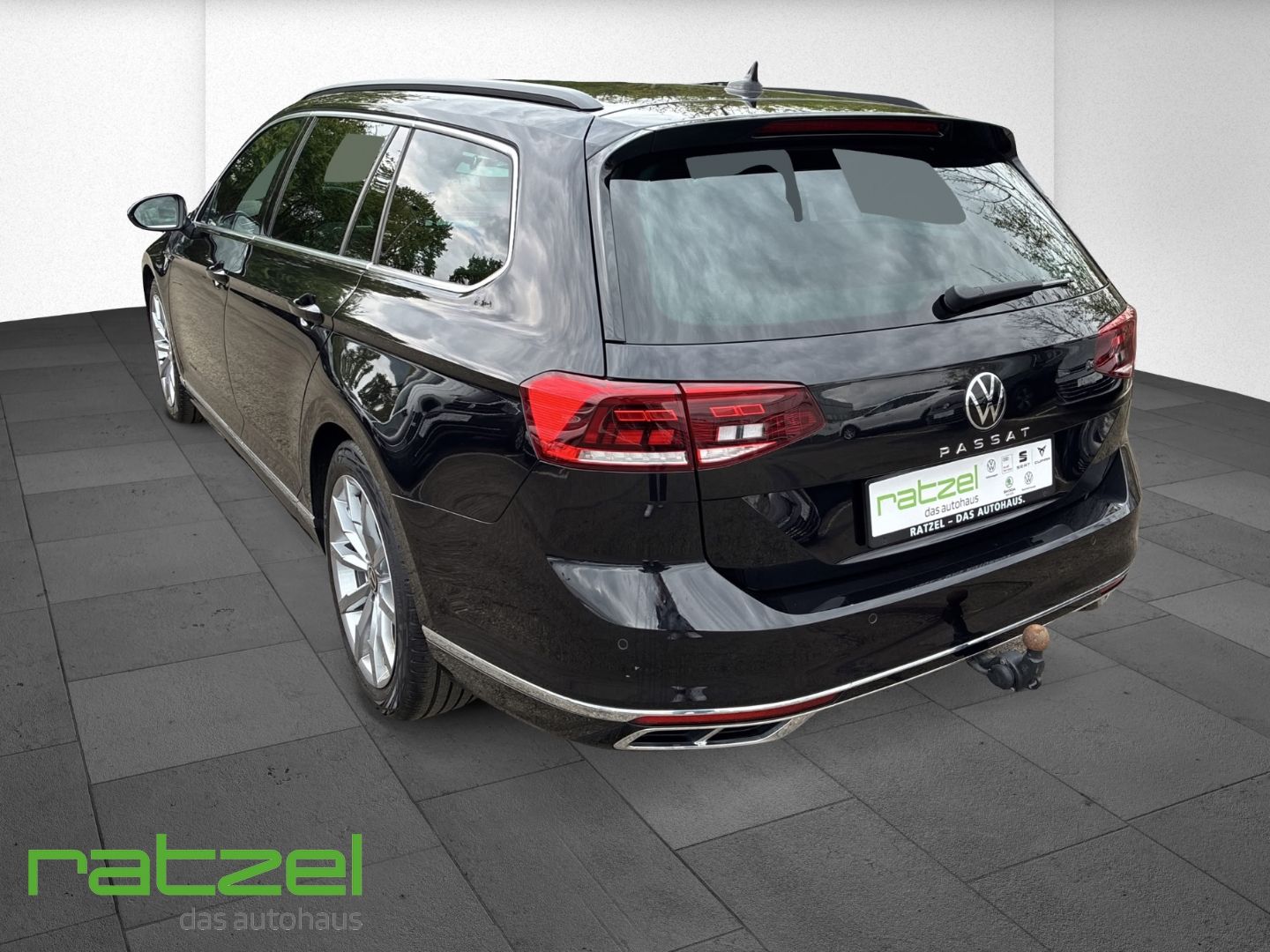 Fahrzeugabbildung Volkswagen Passat Variant Business 2.0 TDI DSG R-Line Navi