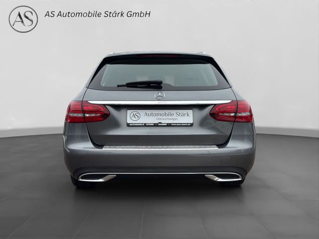 Fahrzeugabbildung Mercedes-Benz C 220 Td Avantgarde+LED+Distronic+CAM+Standh+AHK