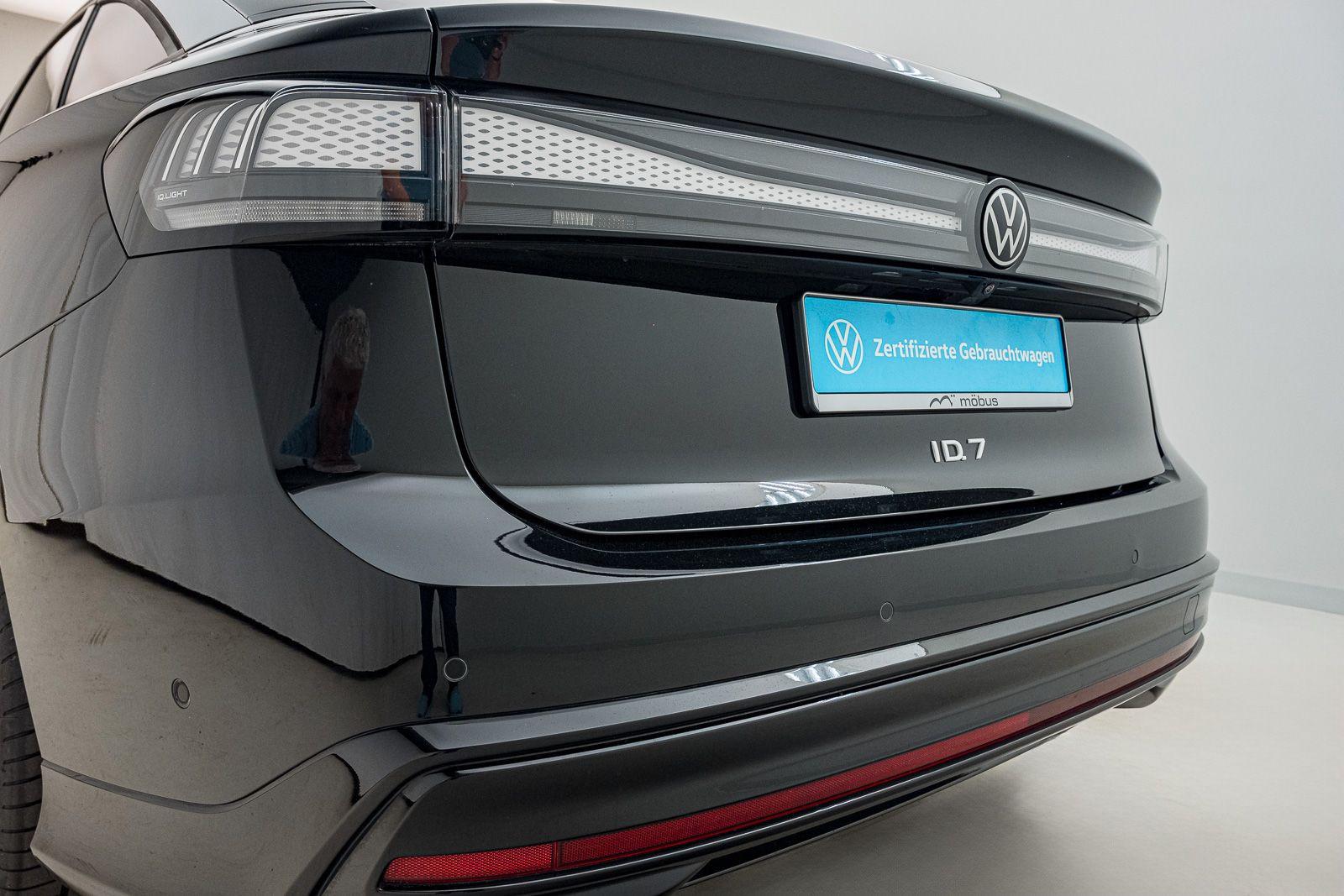 Volkswagen ID.7 Pro *WÄRMEPUMPE*360°*MASSAGE*AHK*LANE*LED*A
