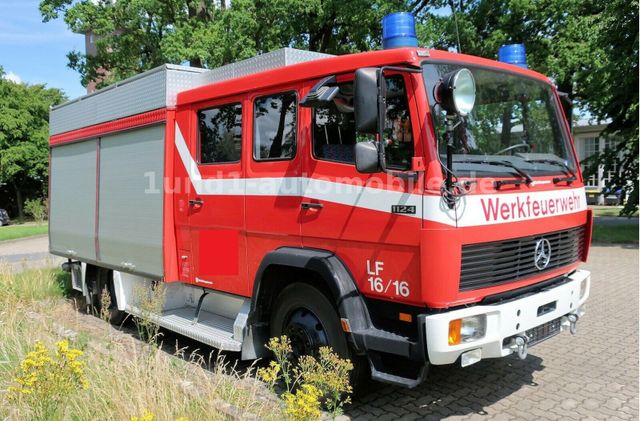 Mercedes-Benz 1124 F Feuerwehr LF 16/16 Pumpe Tank Haspel