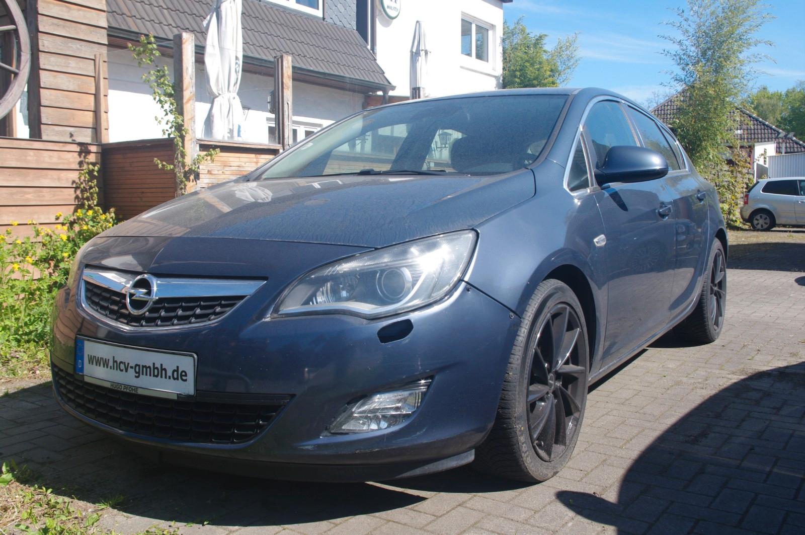 Opel Astra J Lim. 5-trg. Sport